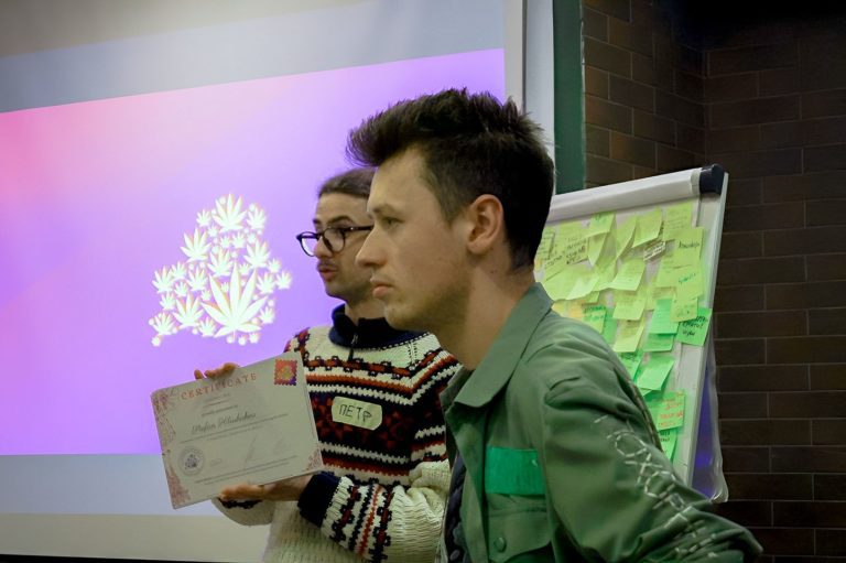На школе наркоактивизма от Legalize Belarus выдавались сертификаты, прикрепленные к блокчейну