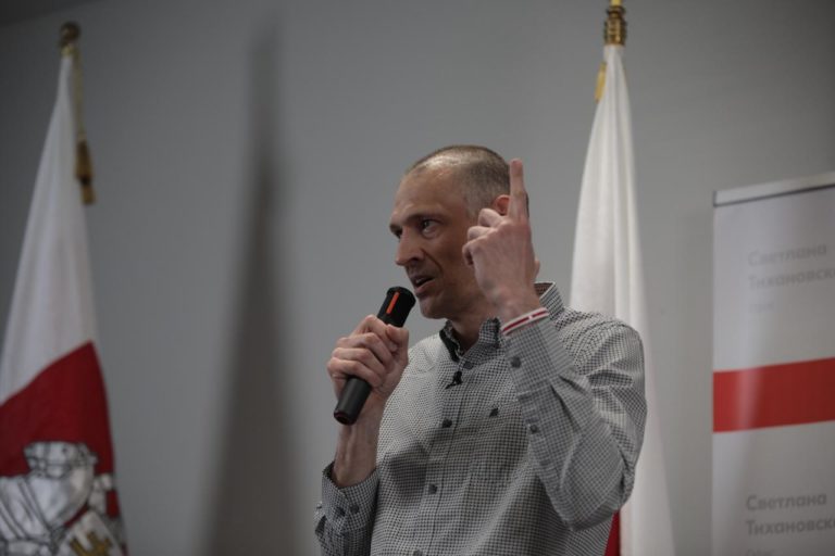 Сергей Тихановский призвал поддержать заключенных по не «политическим» статьям УК Сергей Тихановский призвал поддержать заключенных по не «политическим» статьям УК